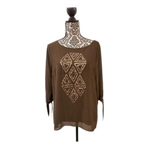 Skies are blue women top  Geometric  olive green color size L